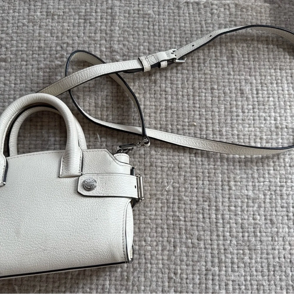 Henri Bendel NY micro mini “birkin lookalike” purse white leather - Picture 6 of 7